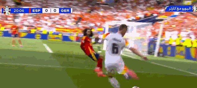 1720196513891025461.gif 哈弗茨头球.gif