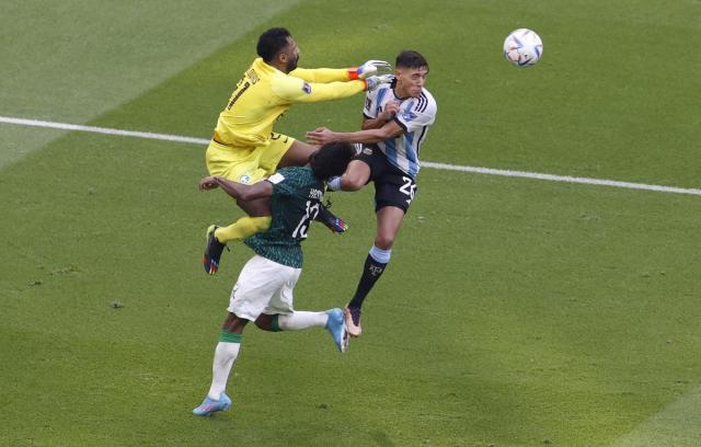 半岛体育官网-爆冷击败阿根廷代价沉重，沙特两主力告别世界杯